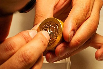 温州江诗丹顿手表上满发条为什么不走